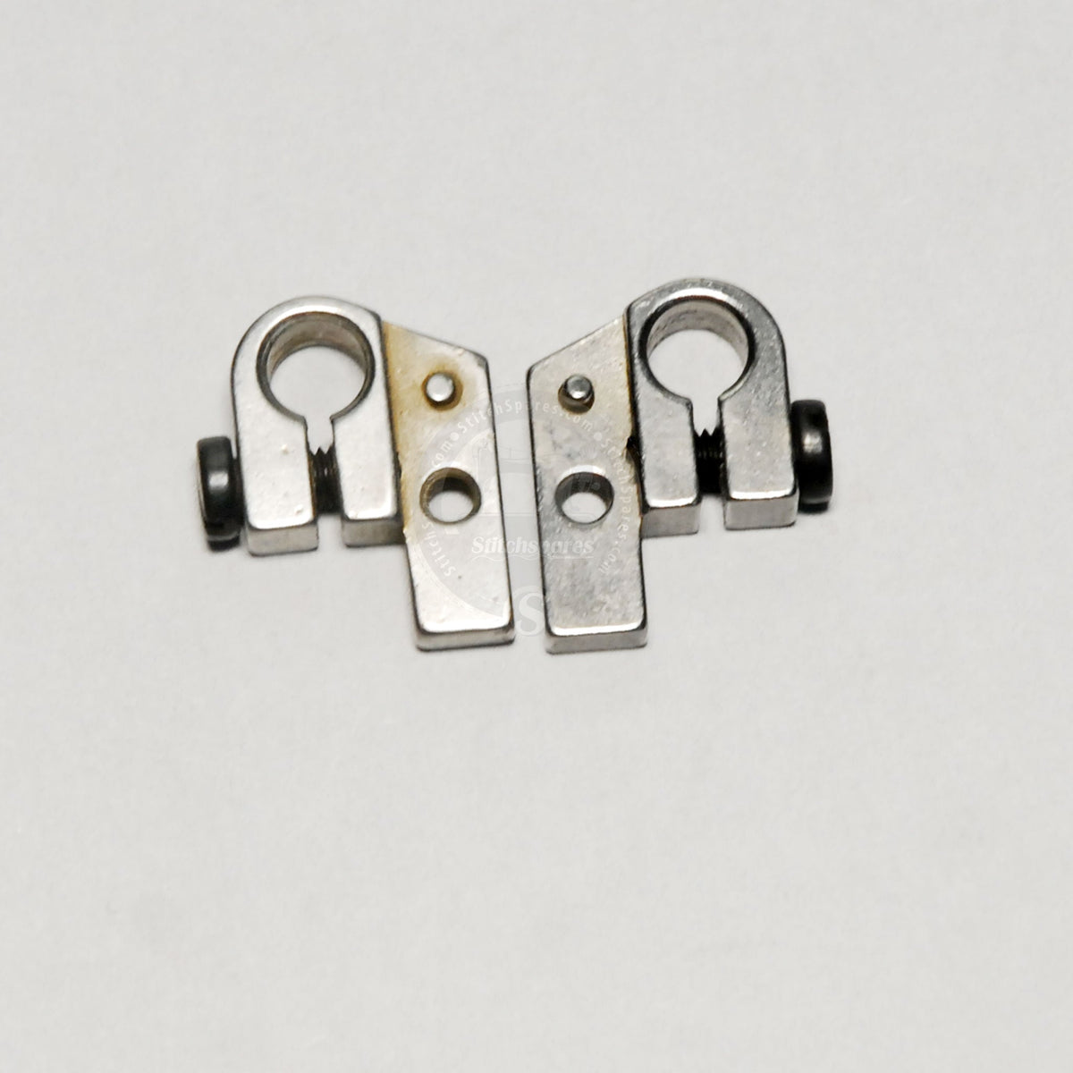 S06314-001 / S06315-001 Looper Holder Set BROTHER DT6-B925, DT6-B927 Feed-Off-Arm Machine (S06314001/S06315001)
