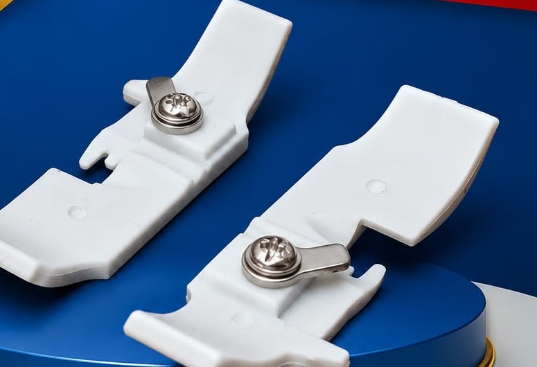 LEA Teflon pad presser foot