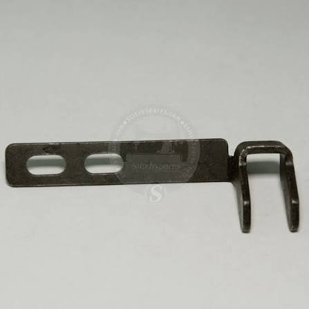Belt shifter button hole