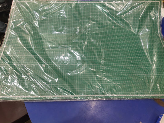 CUTTING MAT